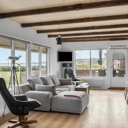 Cozy In With Jacuzzi Holiday home Lemvig